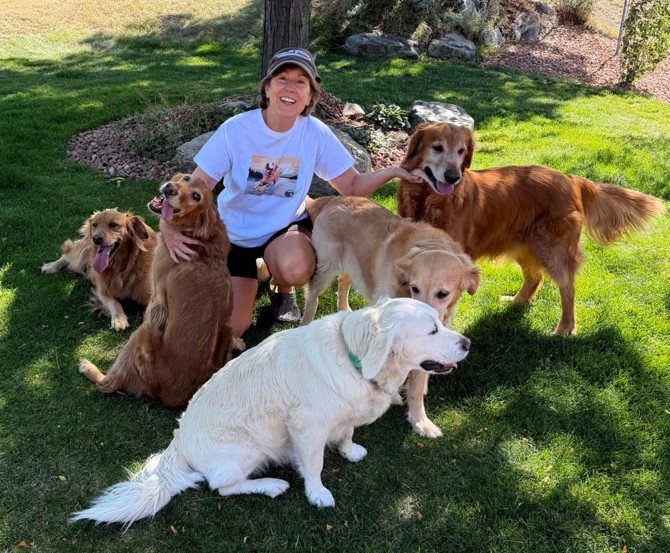 Debbie-Stratton-with-5-Golden-Retrievers